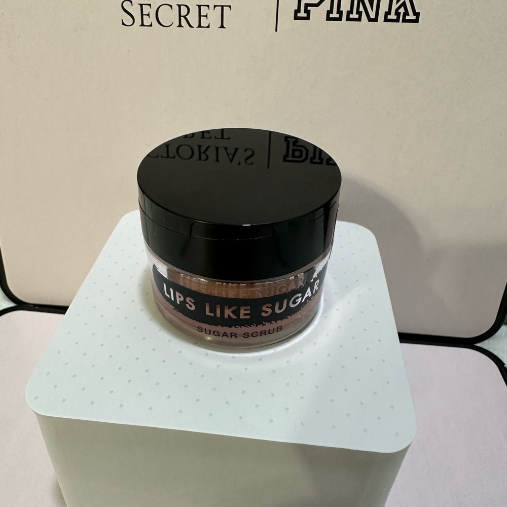 New Sealed Victorias Secret Lips Like Sugar Scrub Pot